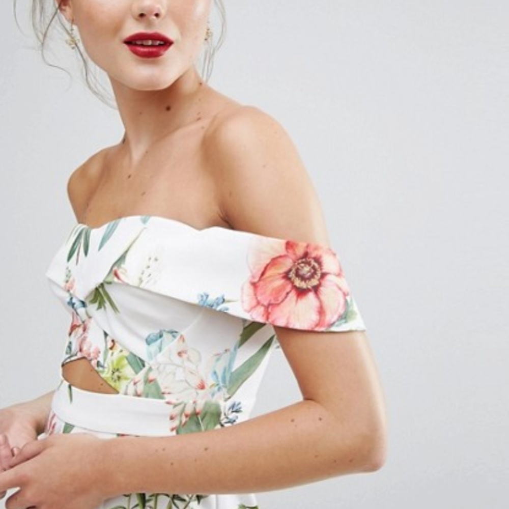 Floral printed culotte jumpsuit SIZE 6